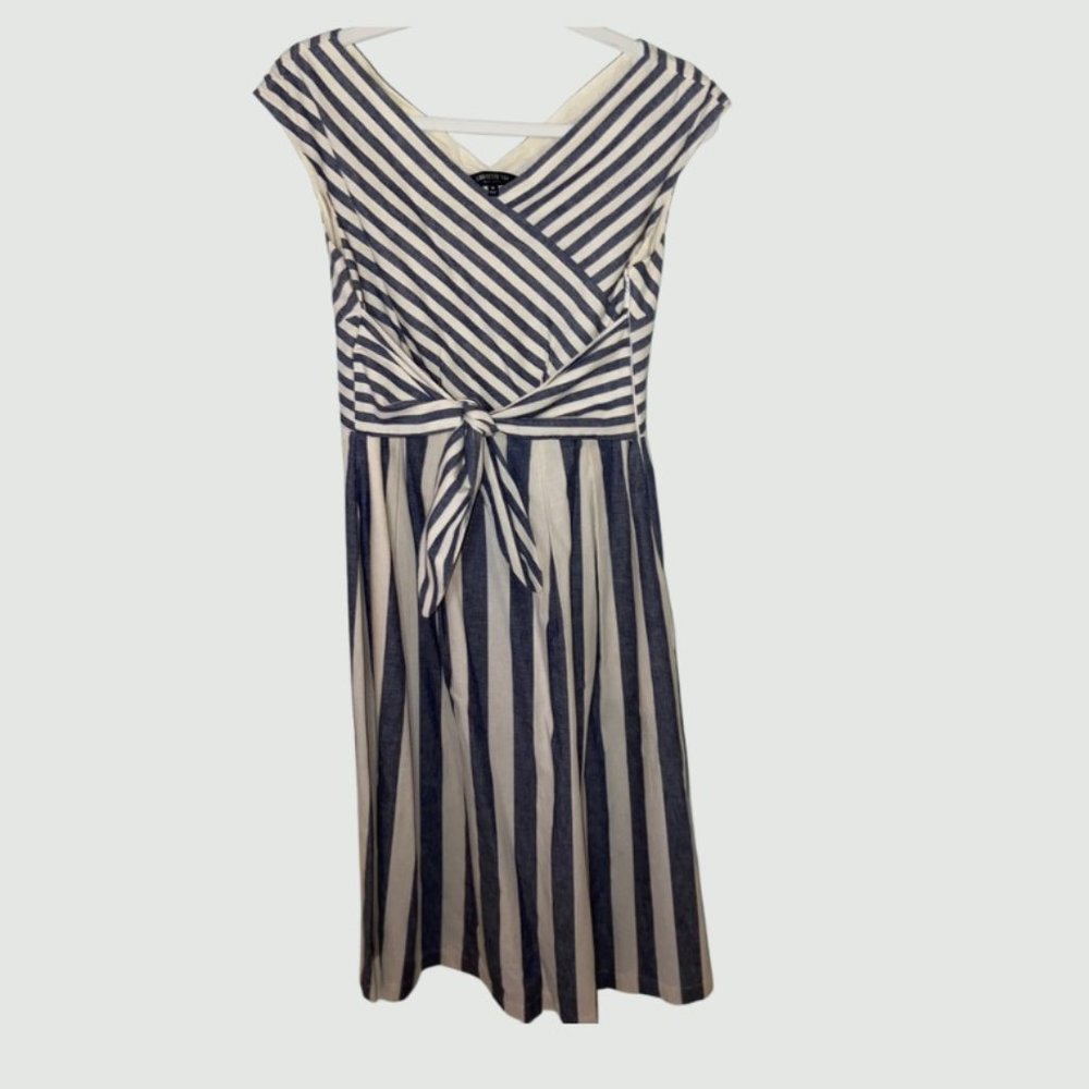 Lafayette 148 New York Blue Striped V-Neck Dress - Medium